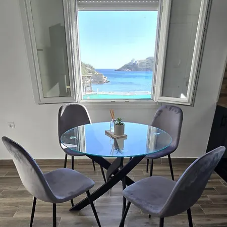 Seaside Haven In Vári